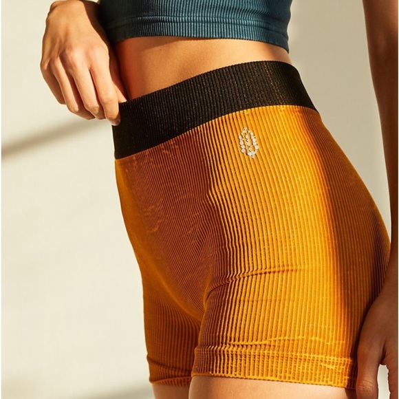 MANY COLOR SETS IN STOCK 🌺free people G/K short set or prajna happines s… - Picture 8 of 16